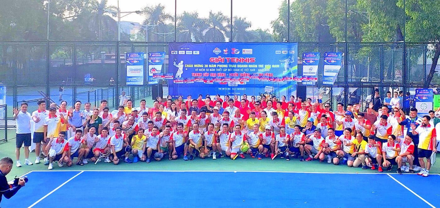 VĐV Giải Tennis Kỷ Niệm 30 Năm Phong Trào Doanh Nhân Trẻ Việt Nam